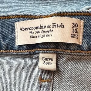 Abercrombie & Fitch '90s Straight Ultra High Rise Jeans